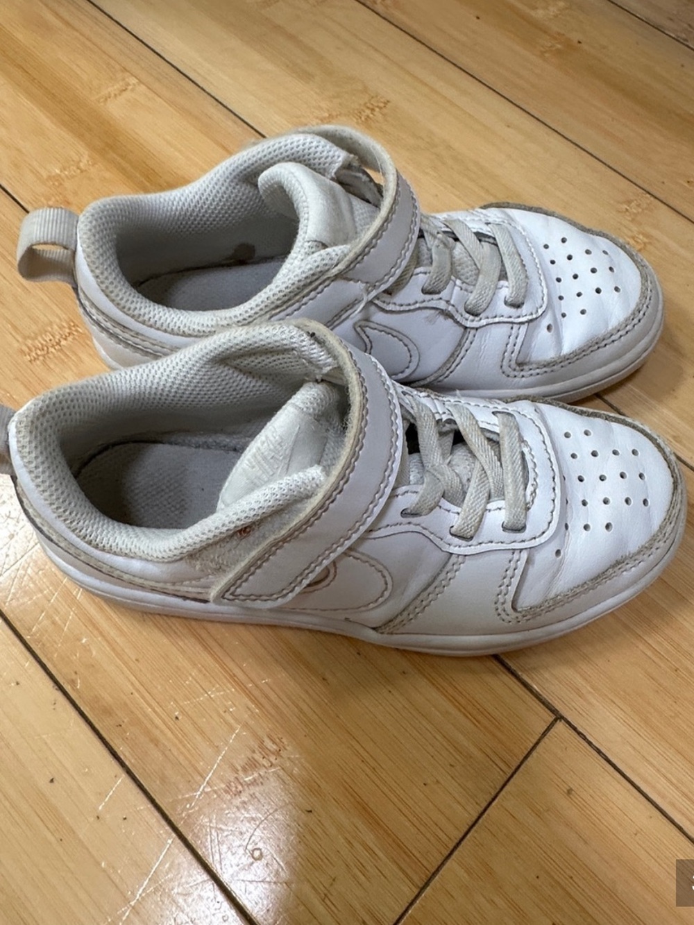 NIKE SHOES